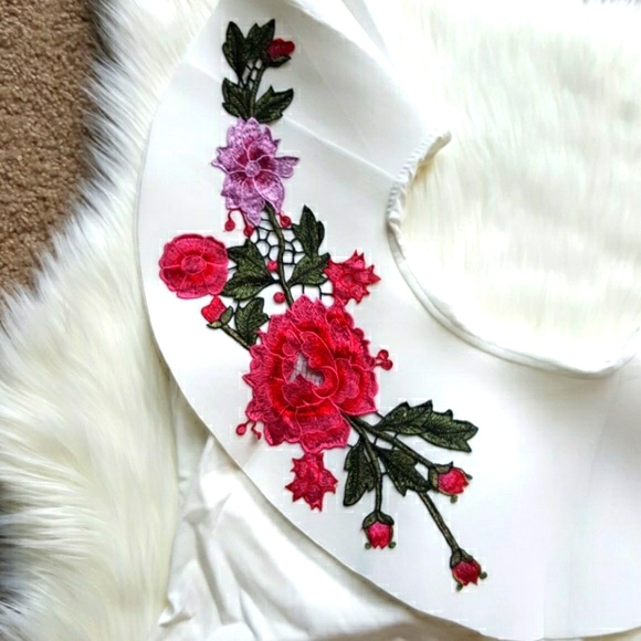 White embroidered off shoulder onepiece bodysuit - Picture 5 of 6